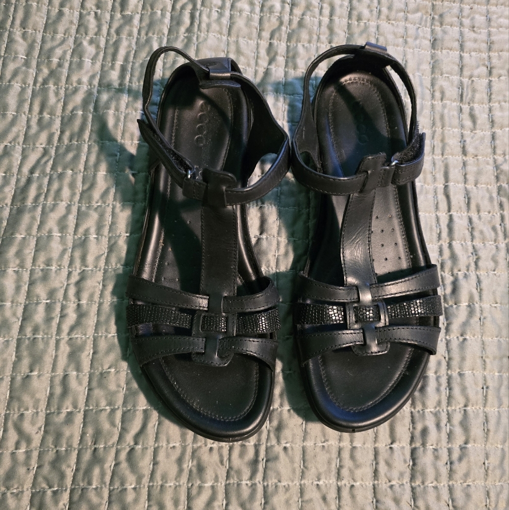 Ecco Black Strappy Sandals